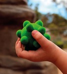 Piłka sensoryczna XS dla niemowląt wirus zielona Rubbabu