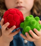 Piłka sensoryczna XS dla niemowląt wirus zielona Rubbabu