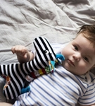 Przytulanka z grzechotką Żyrafa Tymek Mom's Care