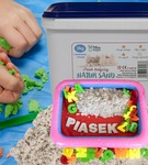 Piasek kinetyczny 3 kg + foremki literki + piaskownicą ADAM TOYS
