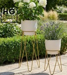 Zestaw: metalowy stojak na doniczkę MALMO 43 cm złoty + ceramiczna osłonka HGDECO
